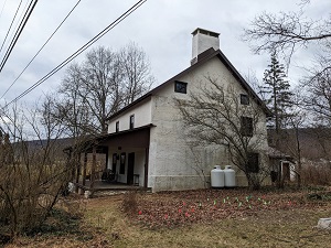Captain James Mackey House